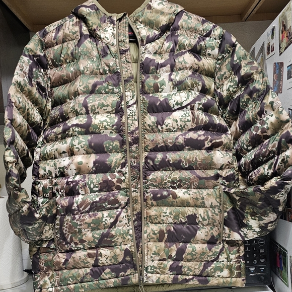 Kryptek Lykos insulated  waterproof jacket. Men's  size large - Picture 5 of 16